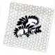 <p><strong>Prato quadrado de porcelana decorados com canetados</strong>.</p><div align="\"\\\"\\\\\\\"\"">Preparar a tinta com óleo copaíba e canetar o motivo de acordo com a técnica tradicional. Para <em>o cheio</em> preparar tinta preta com médio oleoso e encher os espaços.<br />Queimado a 730º.</div><p>Executado por:<br /><strong>Cecília Vieira </strong>- Camarate <br />mariavieira.cecilia@gmail.com </p><p><em>in</em> Bricolage & Decoração nº 76</p>